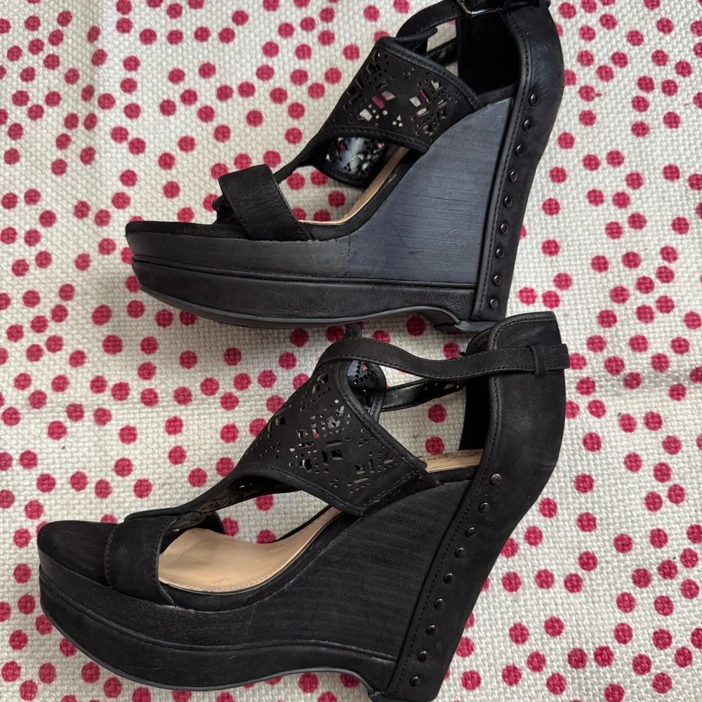 Gianni Bini Rissa Wedge Heels